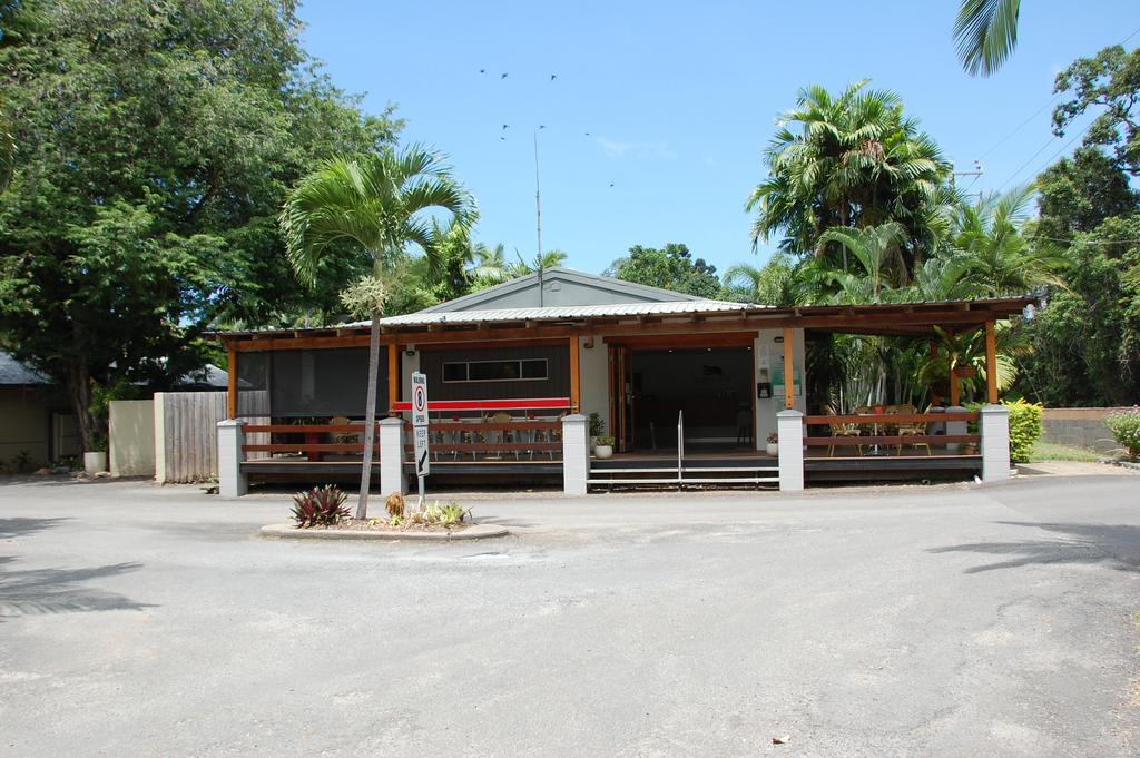 מלון Caravonica Lake Placid Tourist Park מראה חיצוני תמונה