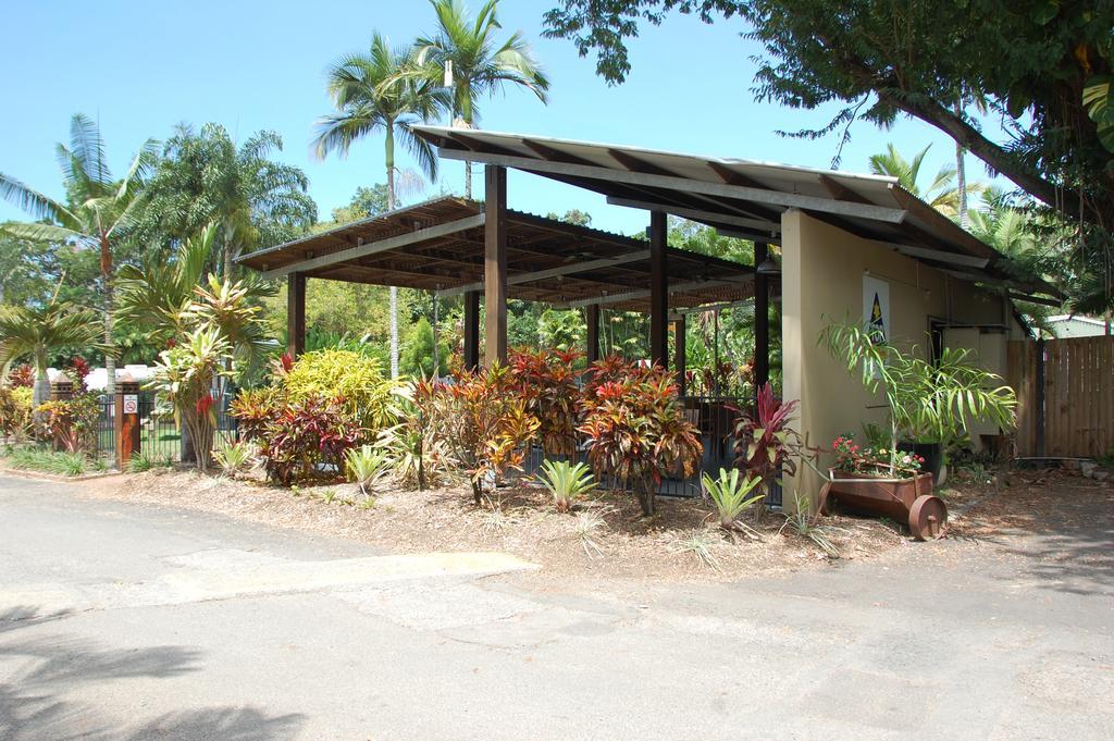 מלון Caravonica Lake Placid Tourist Park מראה חיצוני תמונה